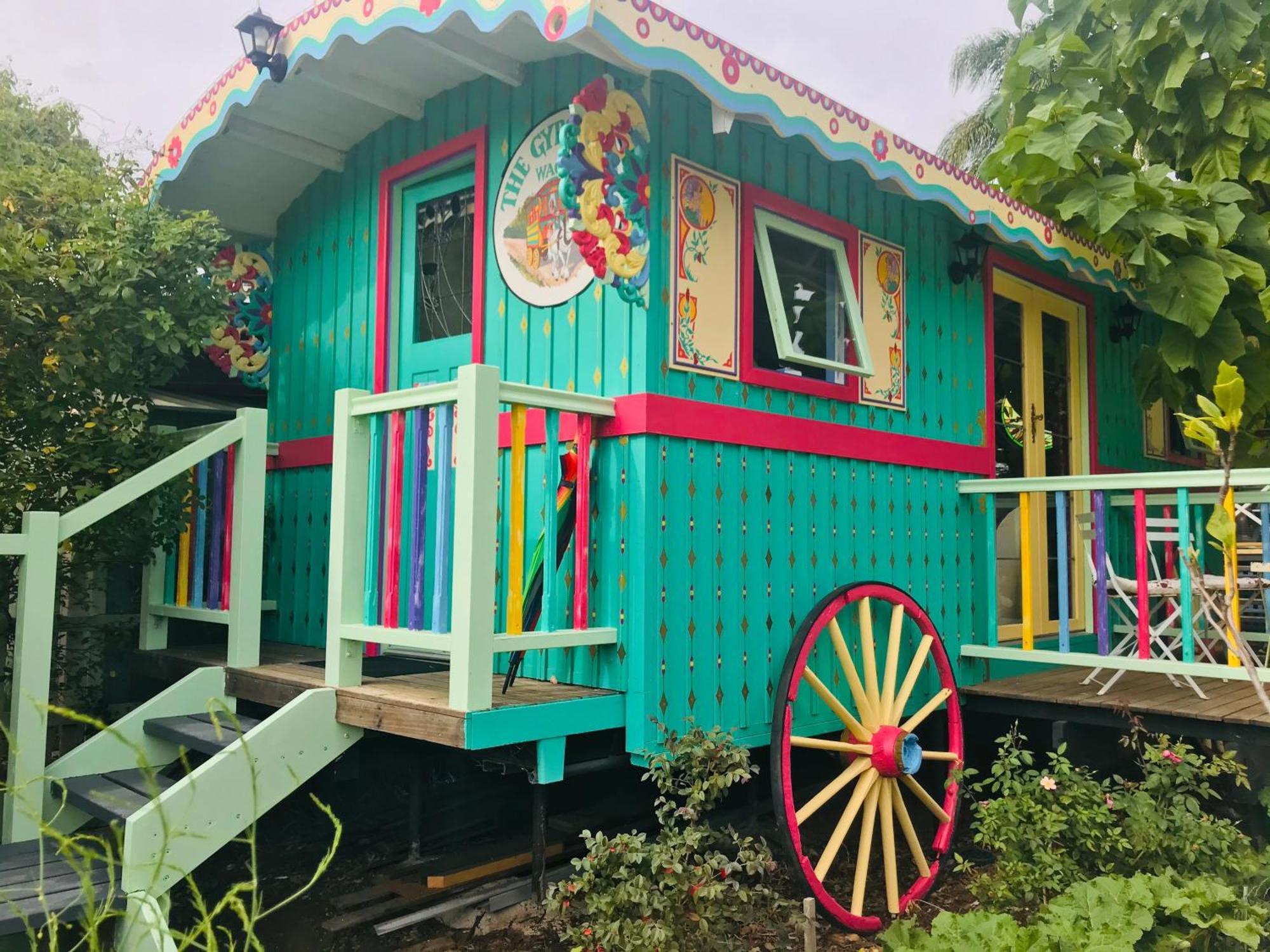 דירות בלינגאפ The Gypsy Rose Wagon מראה חיצוני תמונה